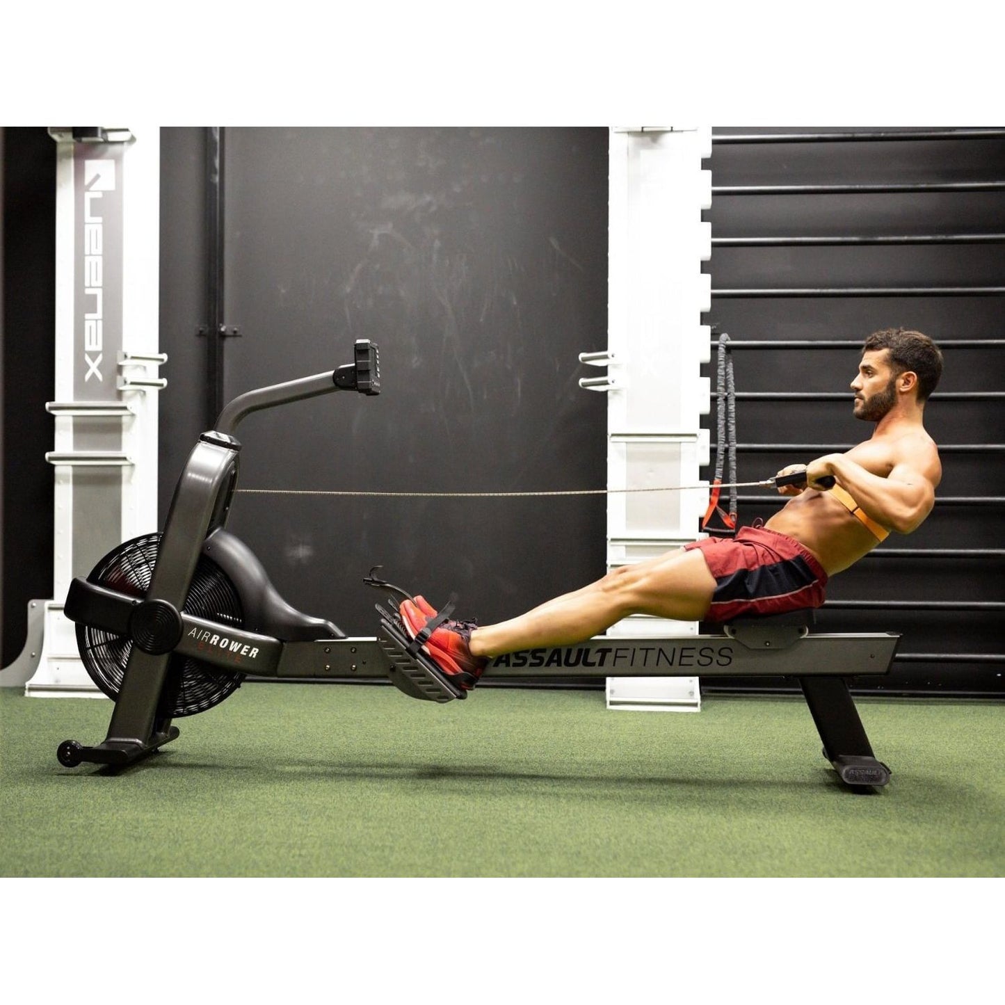 Assault Air Rower Elite מכונת חתירה מסיבית ומקצועית