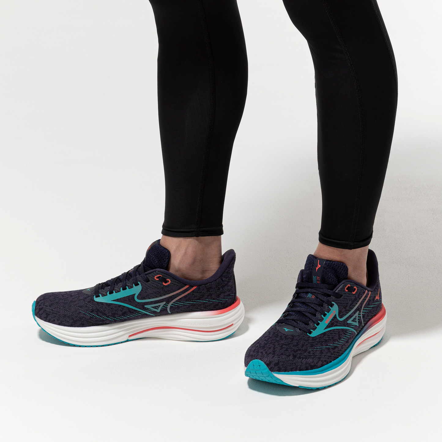 Mizuno Men's Wave Rider 29 נעלי ריצה גברים מיזונו ווייב ריידר
