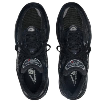 New Balance Made in USA 990v6 נעלי הליכה צבע שחור מלא