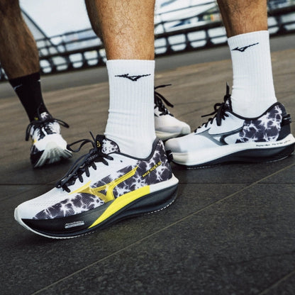 Mizuno Men's Wave Rider 30 Amsterdam נעלי ריצה גברים מיזונו ווייב ריידר